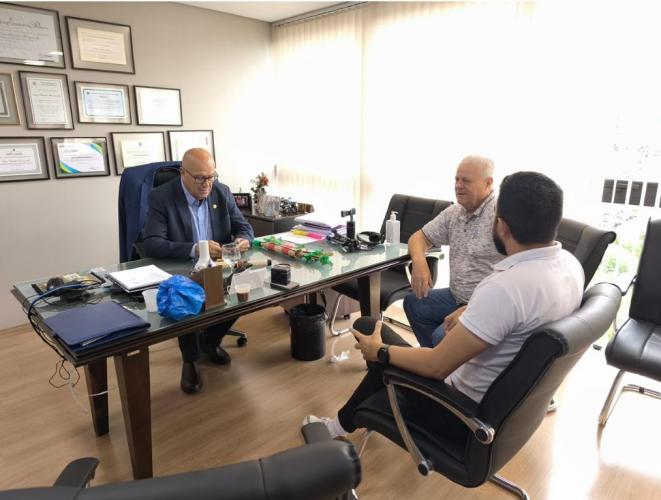 SUDIS articula melhorias para indígenas e discute irregularidades fundiárias no Estado