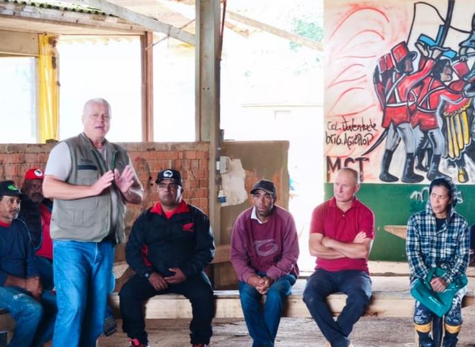 regularização e infraestrutura em Castro