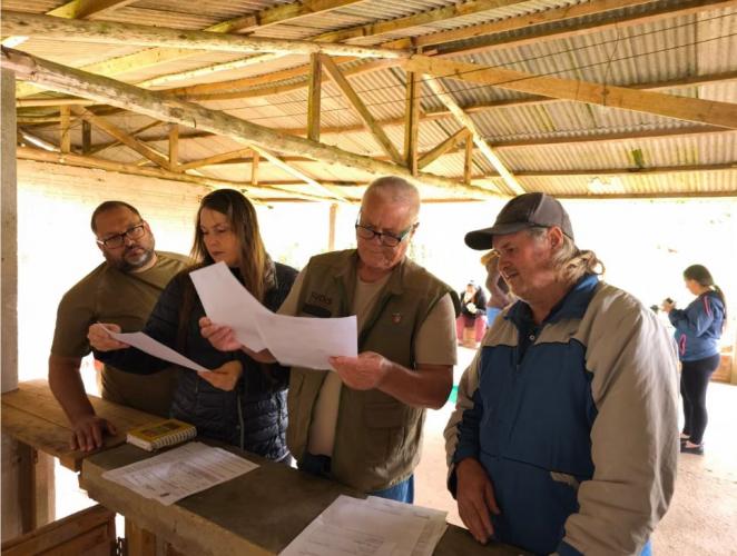 regularização e infraestrutura em Castro